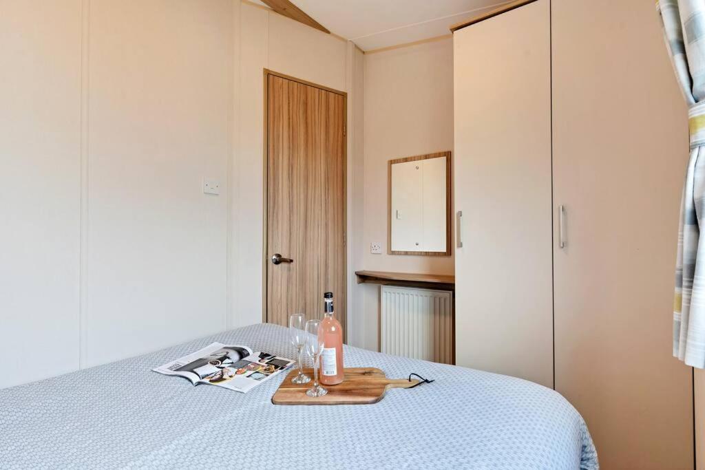 Tattershall Lakes: Sally'S Superior Stay Exteriér fotografie